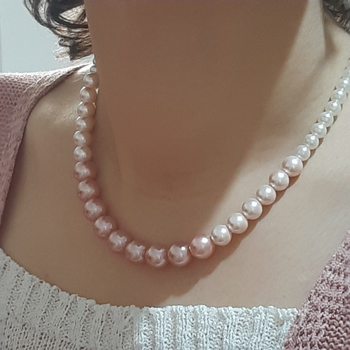 گردنبند مروارید اصلِ چک با رنگبندی بینظیر